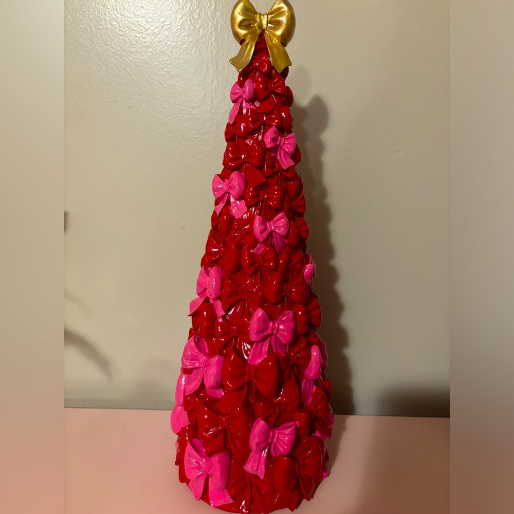 Viral Bow Christmas Tree